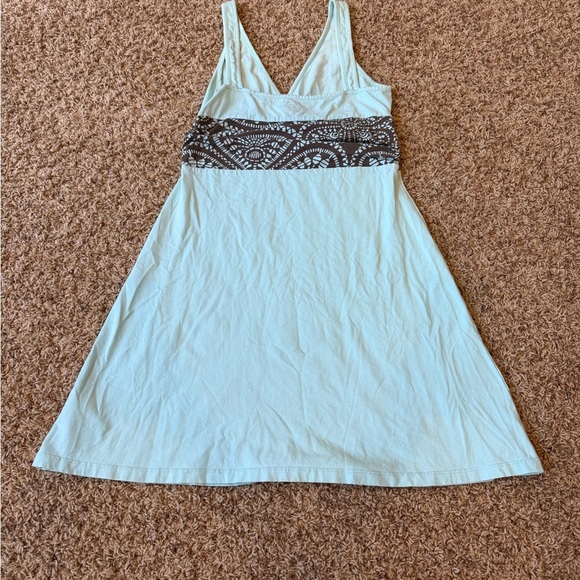 Patagonia Light Blue Dress with Black Pattern size Medium - Picture 3 of 4
